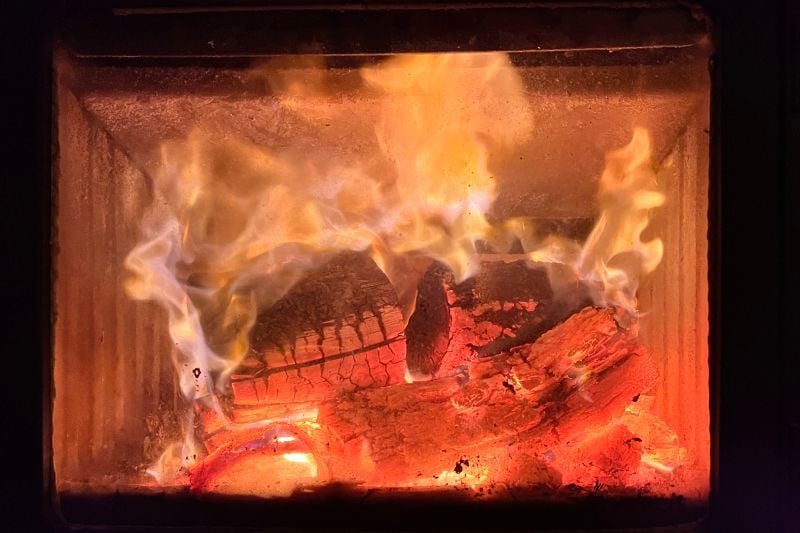Wood-burning Stove Safety Tips Wood-burning Stove Safety Tips